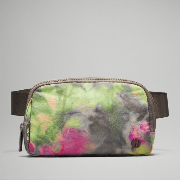 lululemon athletica Handbags - Lululemon Everywhere Belt Bag, Hyper Dye Multi/Rover - MWT